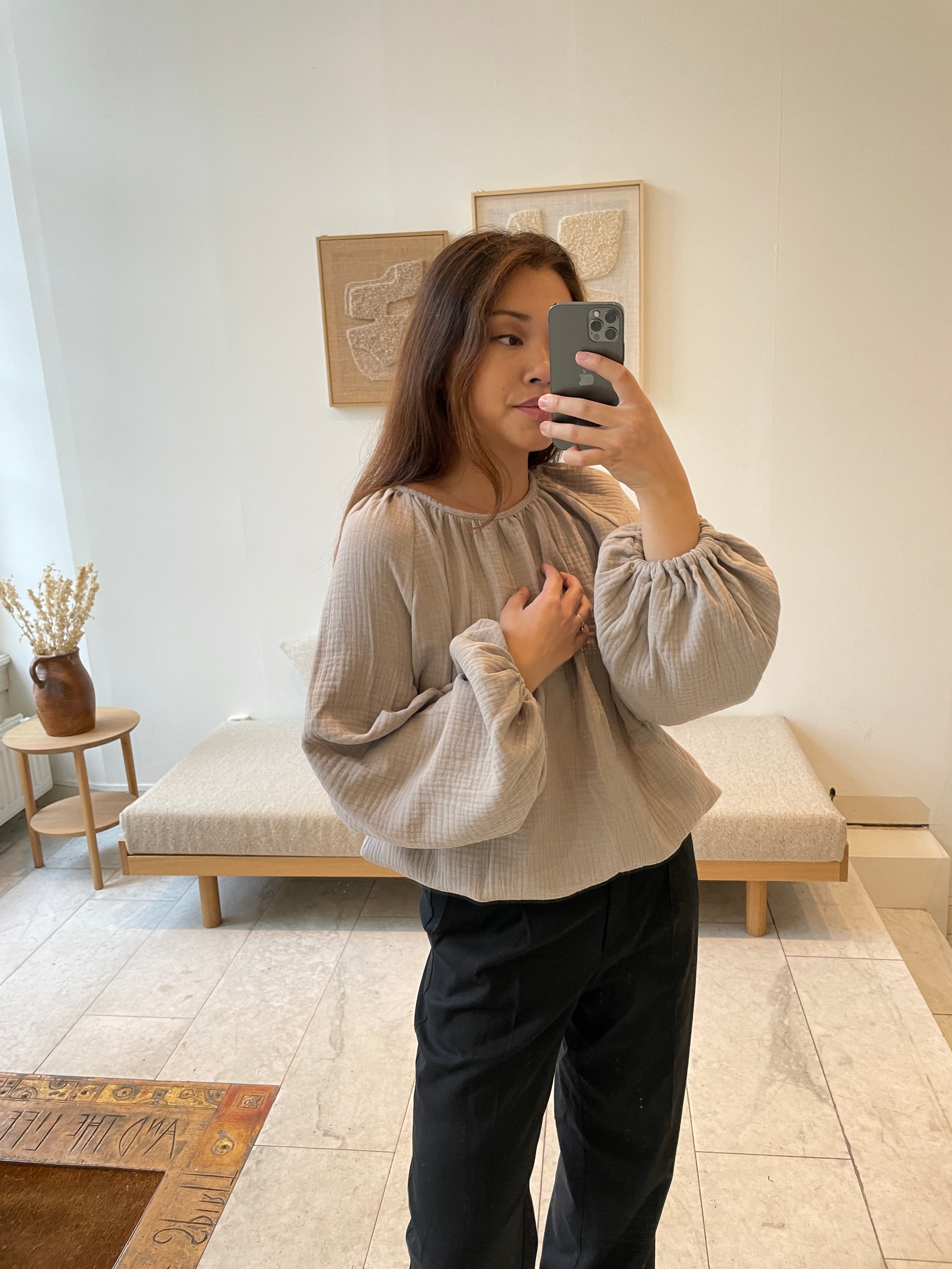 Hirami Blouse
